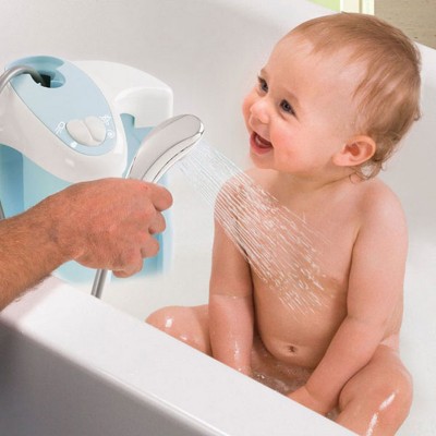 Cách chọn sen tắm cho trẻ em thích hợp, an toàn nhất
