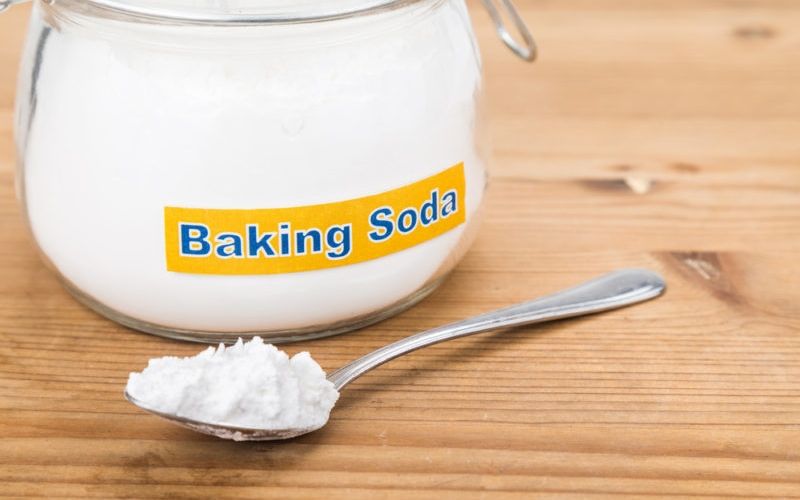 baking soda ve sinh chau rua hieu qua